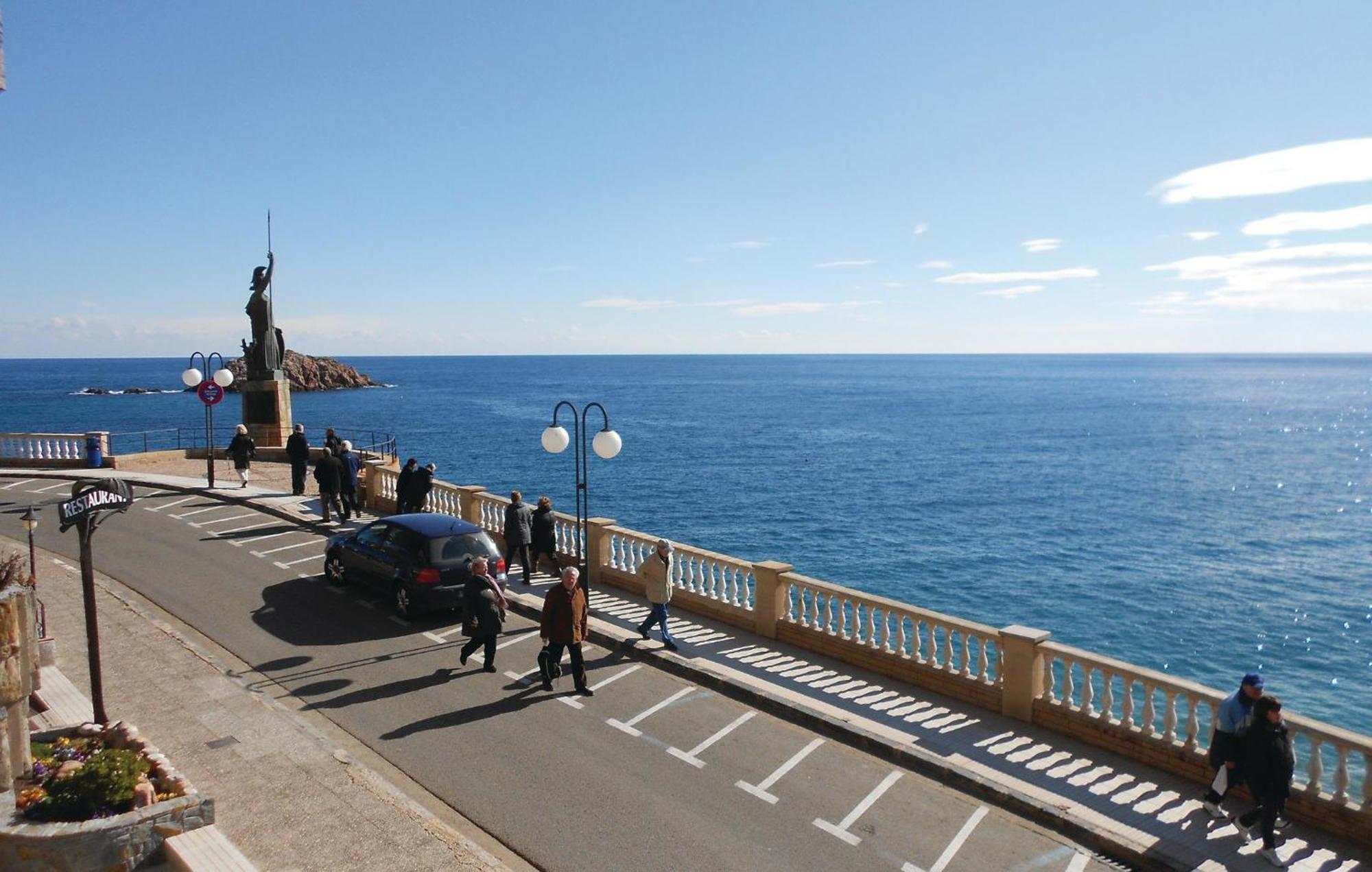 Stunning Apartment In Tossa De Mar With Wifi Extérieur photo